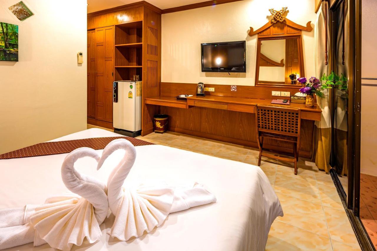 Patong Heaven Hotell Exteriör bild