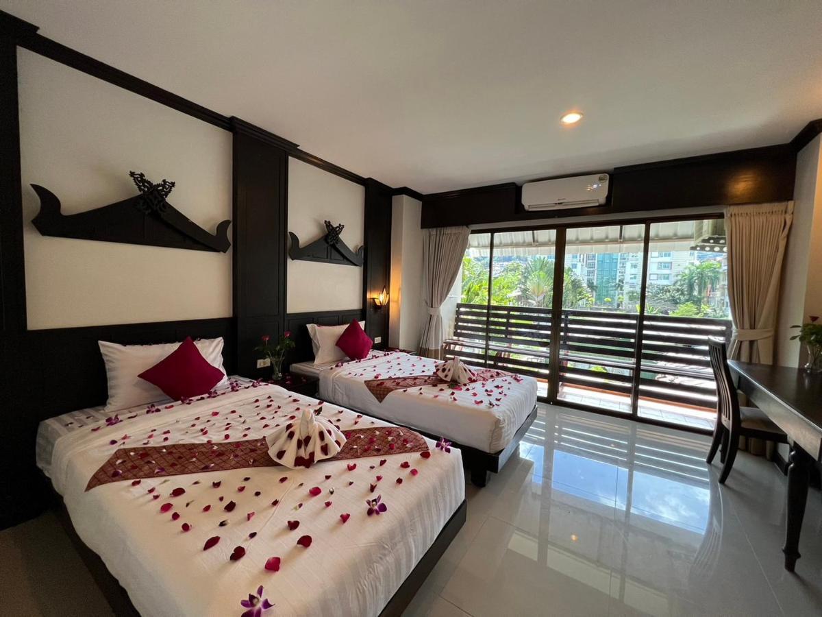 Patong Heaven Hotell Exteriör bild
